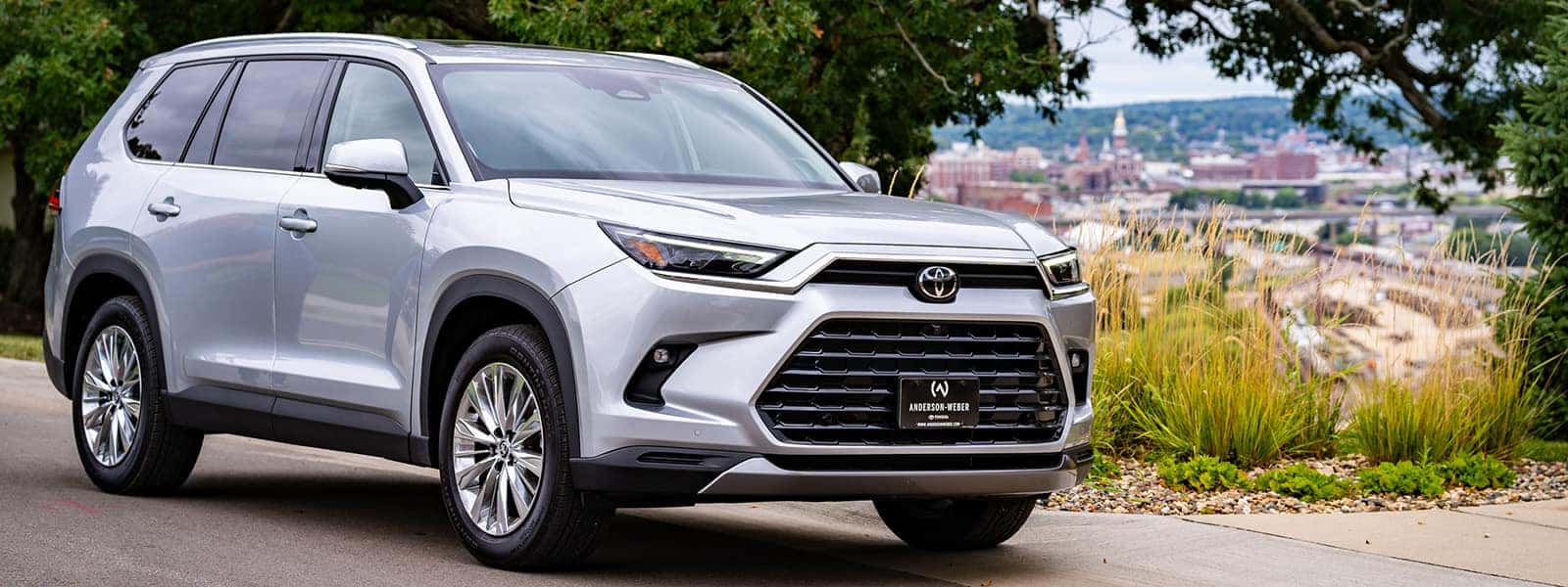 anderson-weber toyota grand highlander in dubuque iowa photographed by the mississippi river
