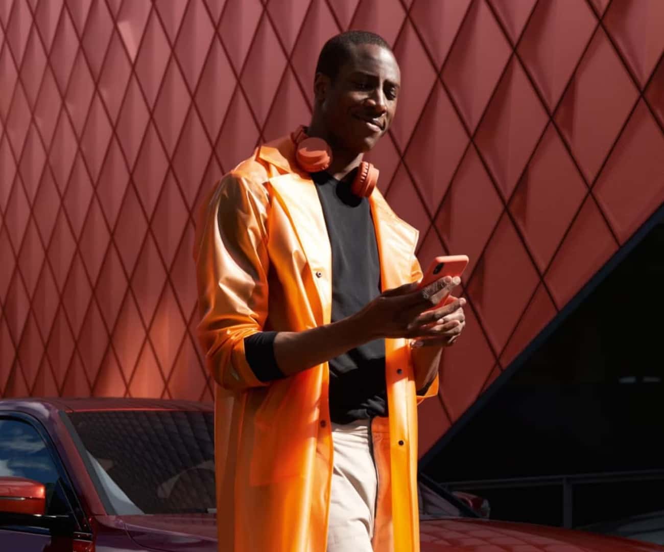 CONNECT YOUR WORLD WITH THE MY BMW APP