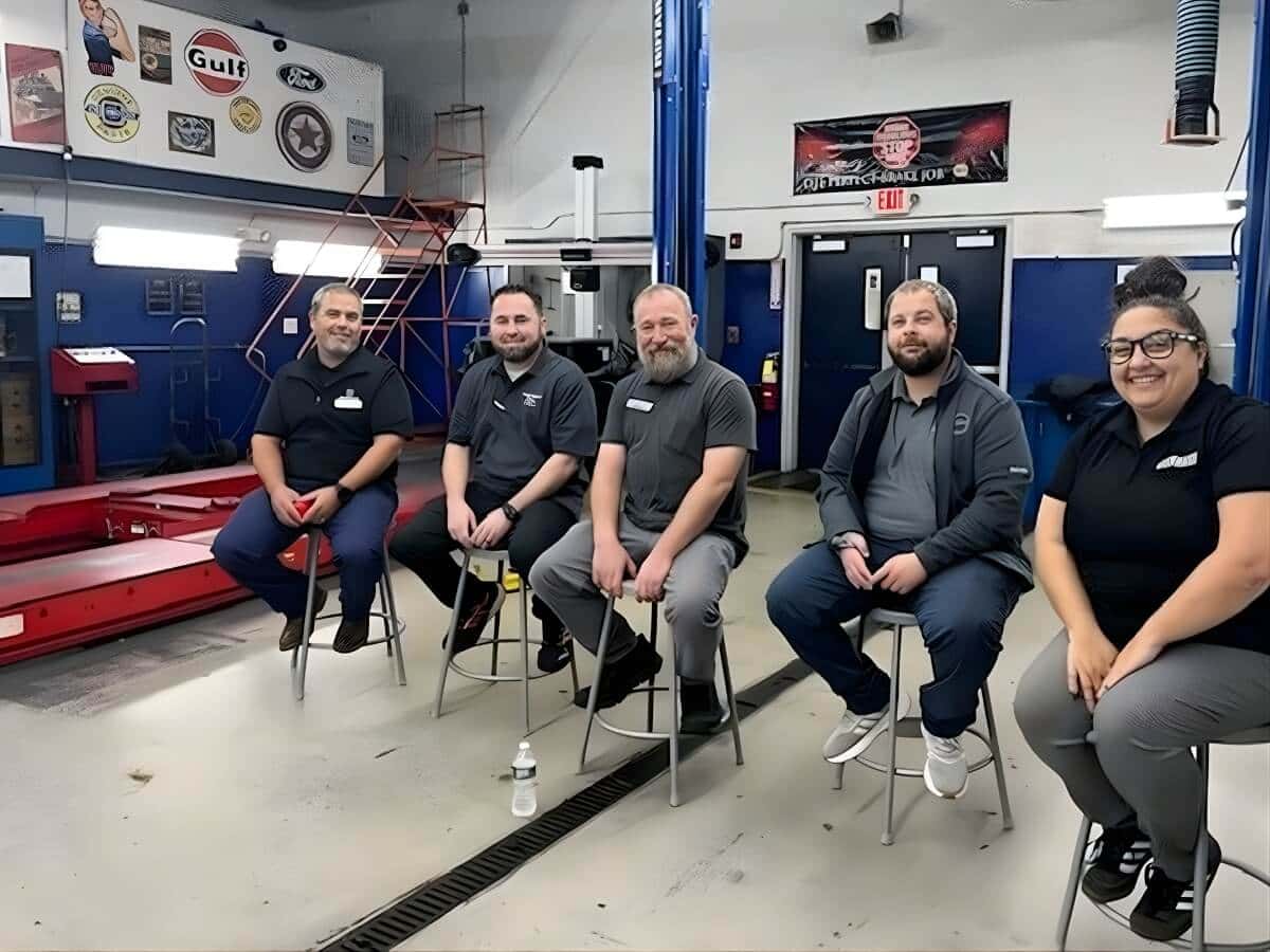 Balise Visits MTTI’s Automotive Technician Program