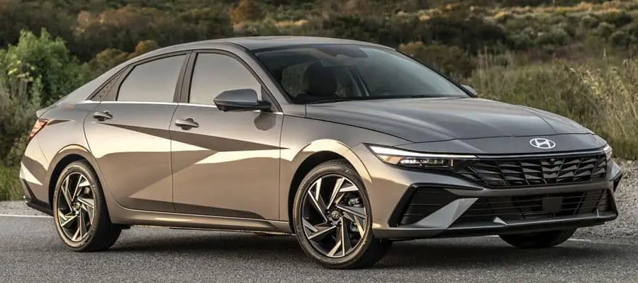 2024 Hyundai Elantra Review | Specs & Features | Mentor OH