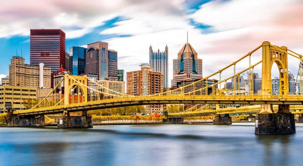 The Pittsburgh, PA, skyline is shown on a nice day.