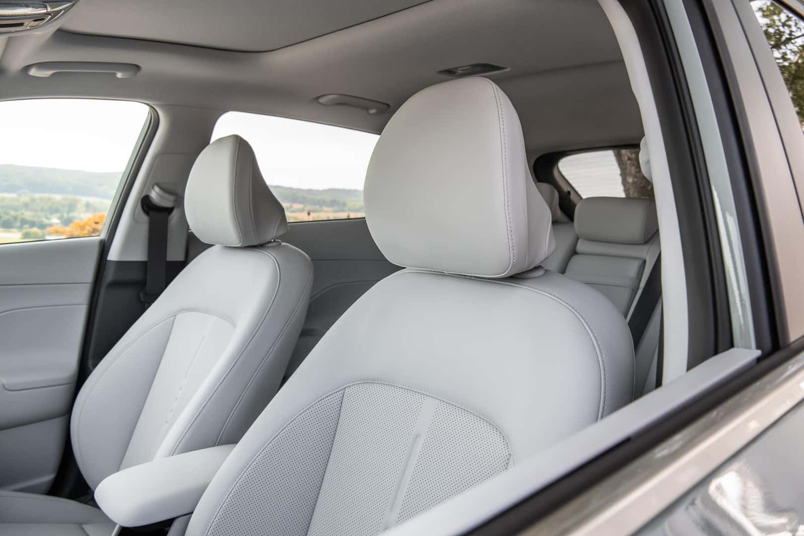 2025 Hyundai Kona front row seats