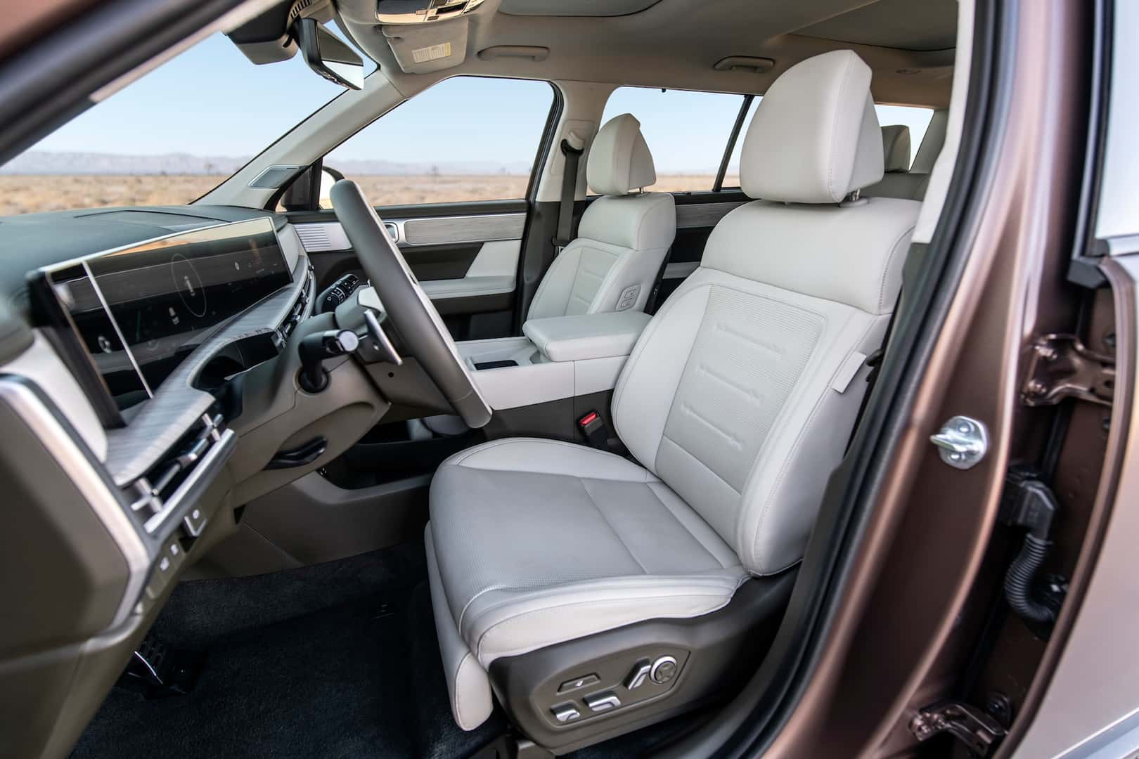 2025 Hyundai Santa Fe Interior Front Seats