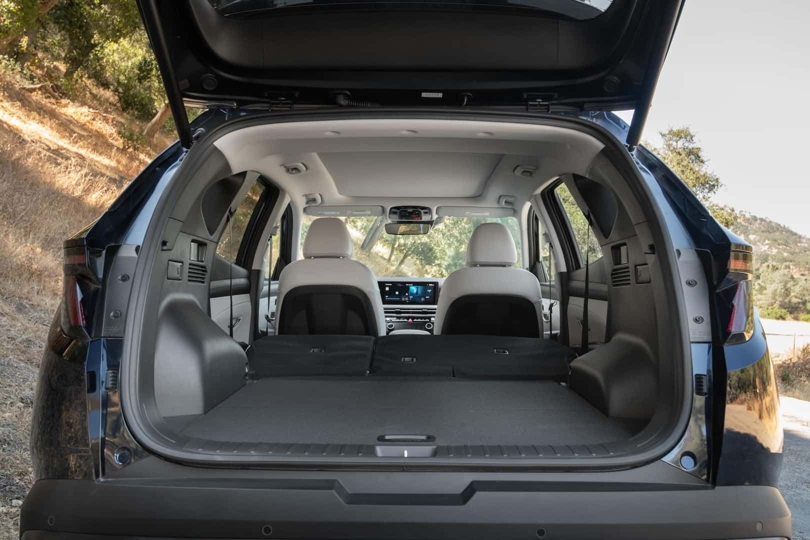 2025 Hyundai Tucson Hybrid Rear Cargo Space