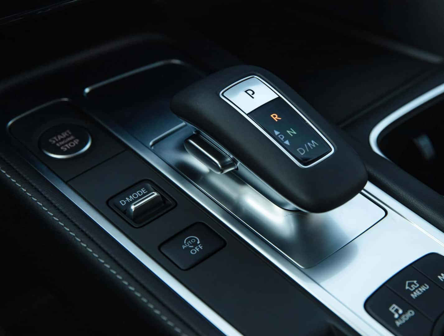 2025 INFINITI QX60 Center Console