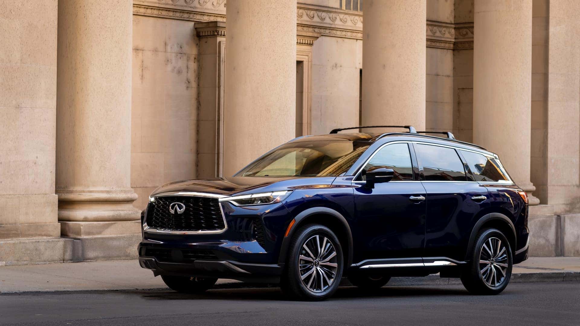 New INFINITI QX60 Side View