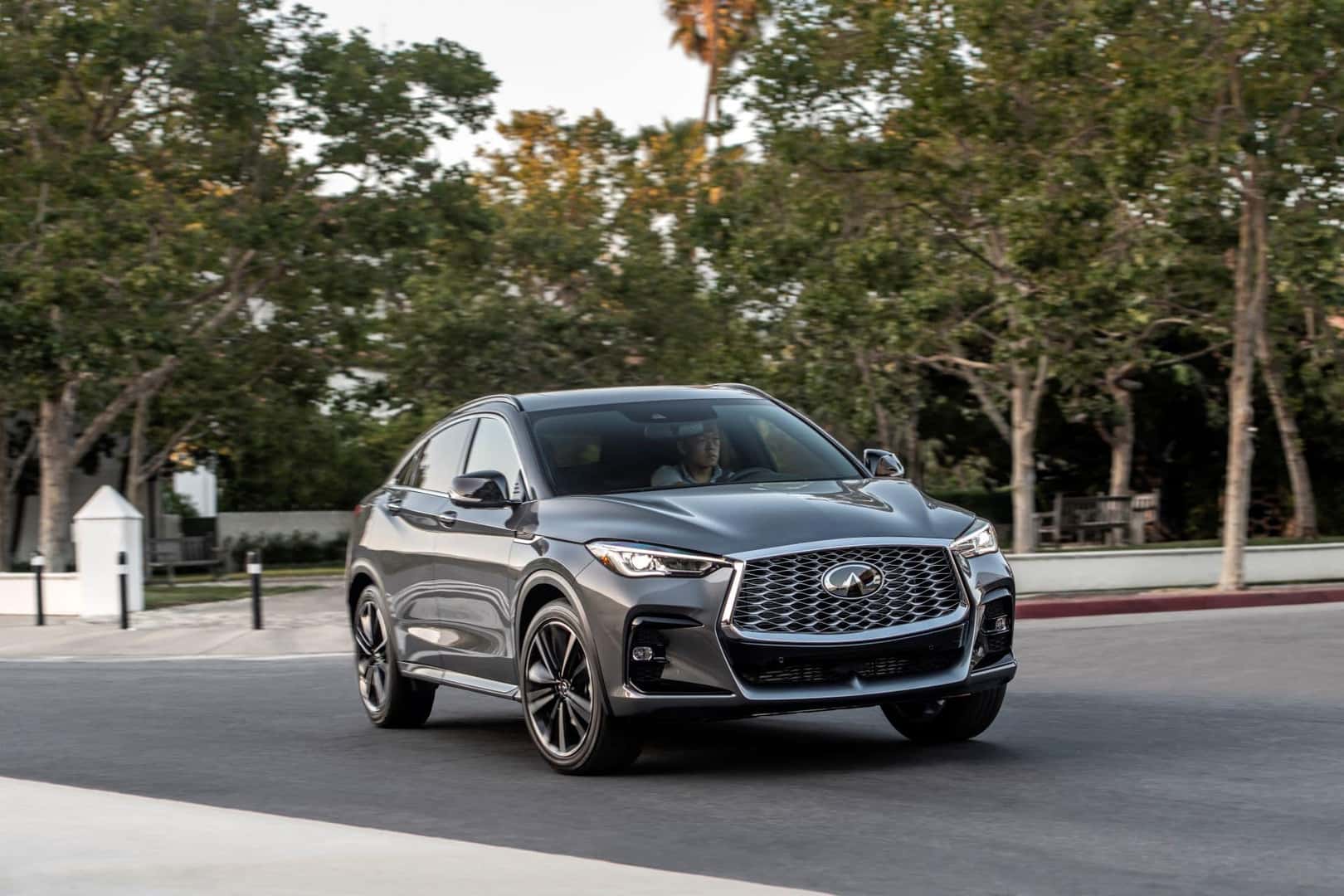 INFINITI QX55 passenger side view