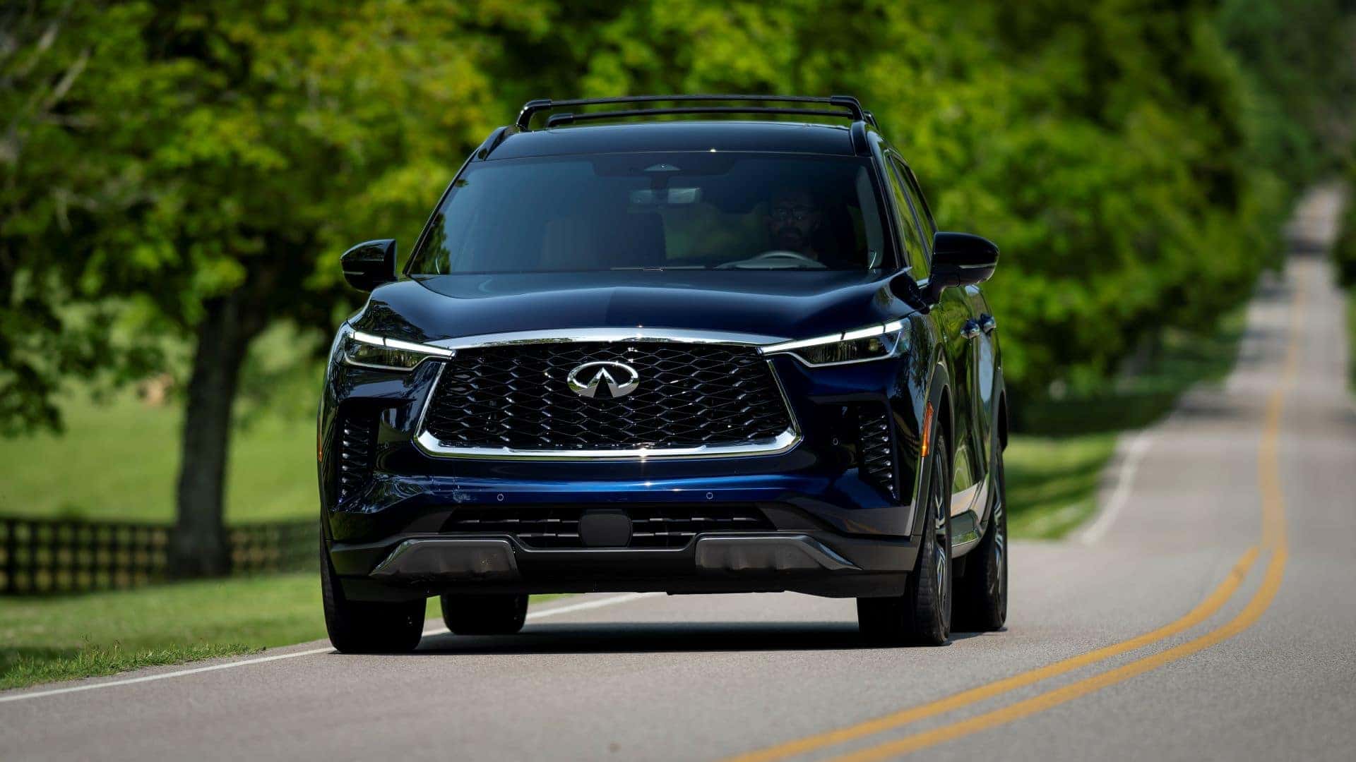 Grand Blue 2024 INFINITI QX60 front grille