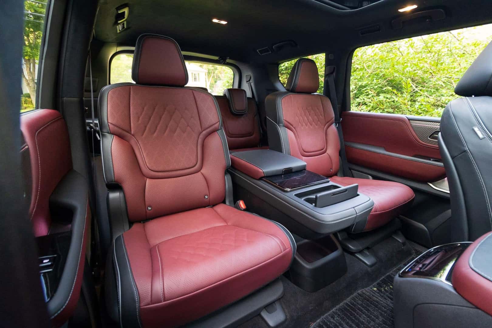 2025 INFINITI QX80 Interior
