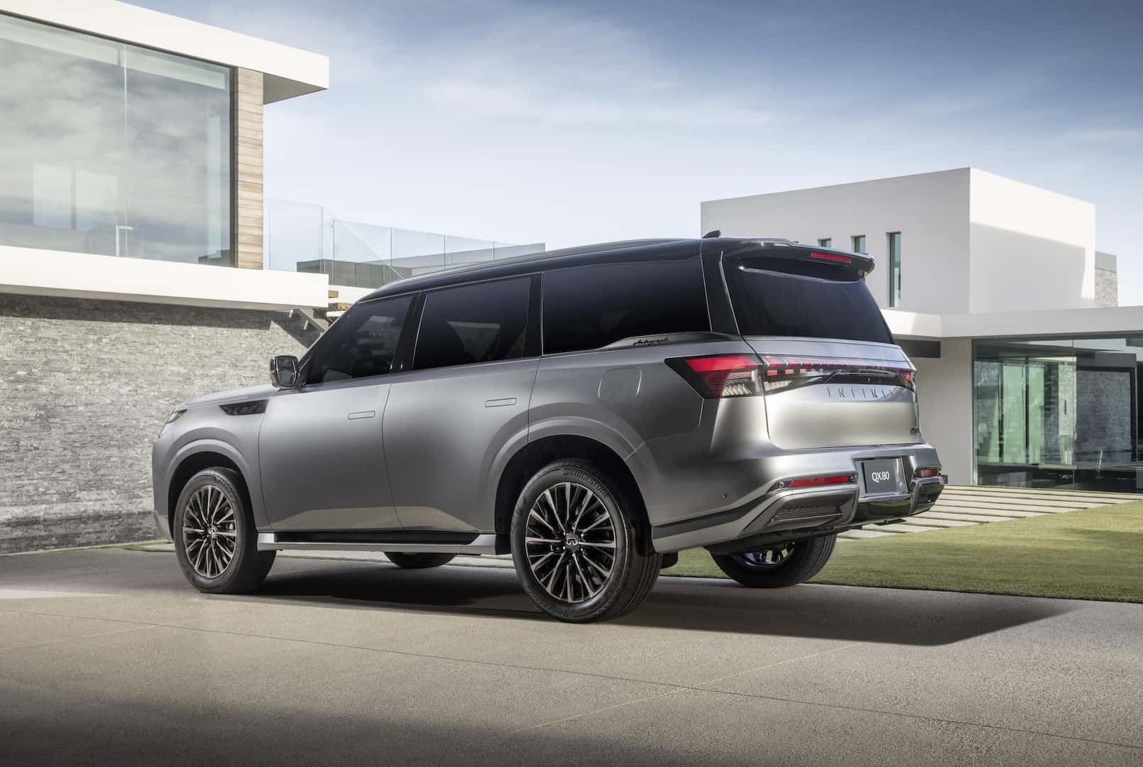2025 Rear Side View of the QX80