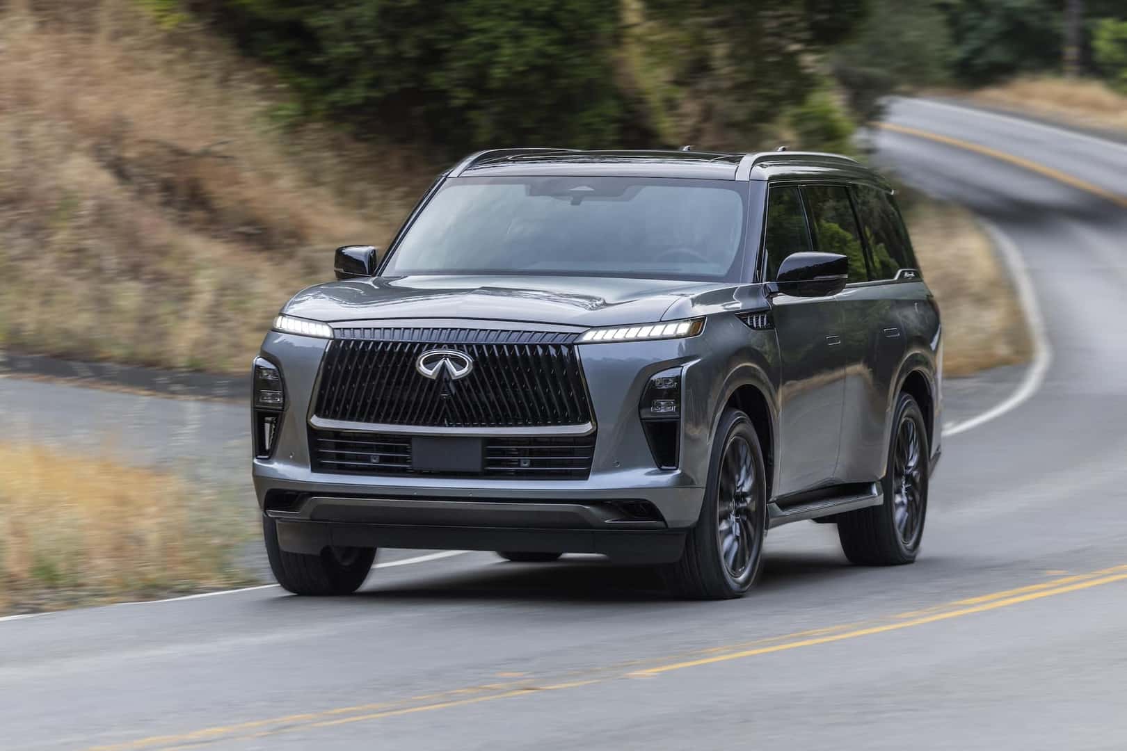 2025 INFINITI QX80 Anthracite Gray driving