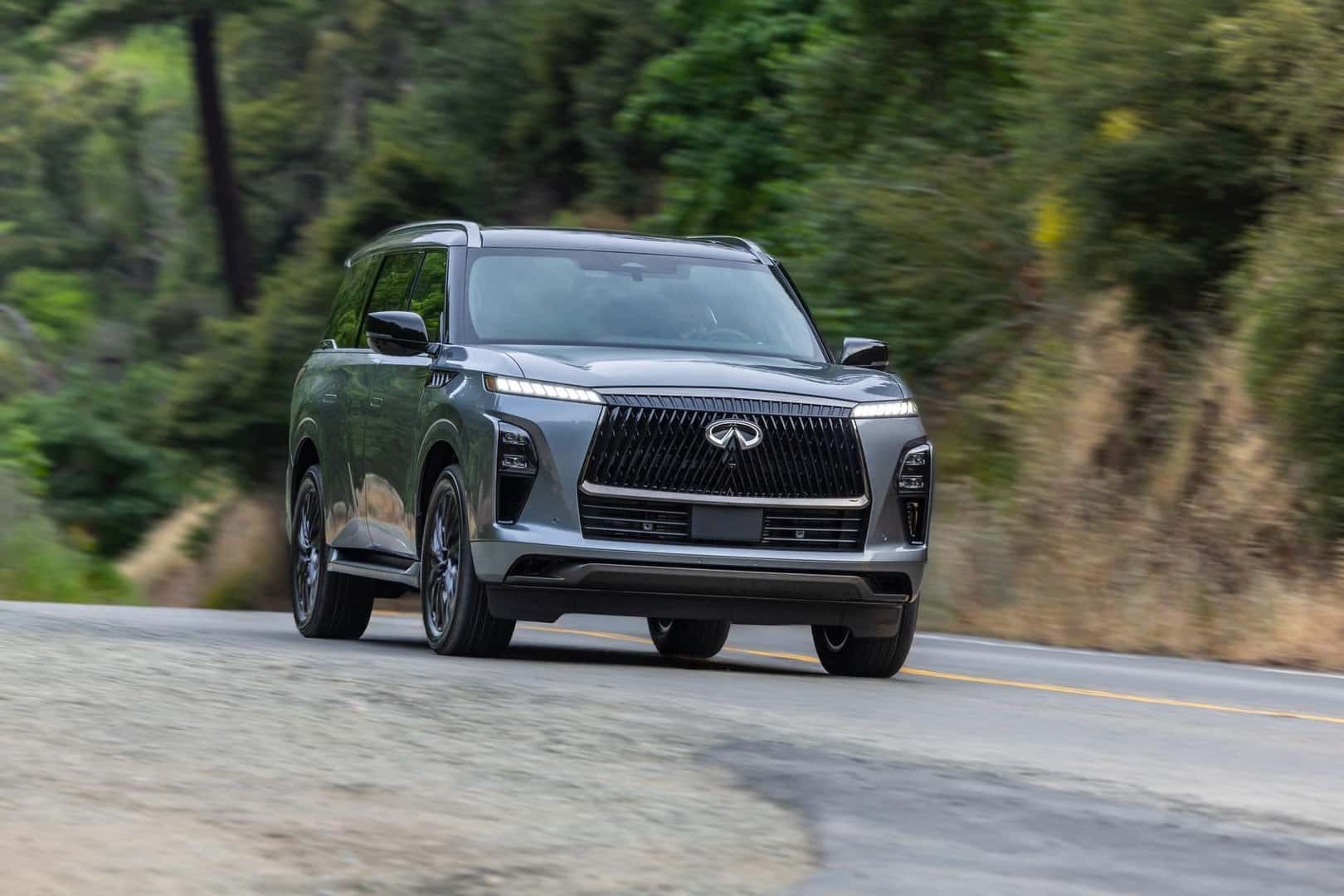 2025 INFINITI QX80 Front View