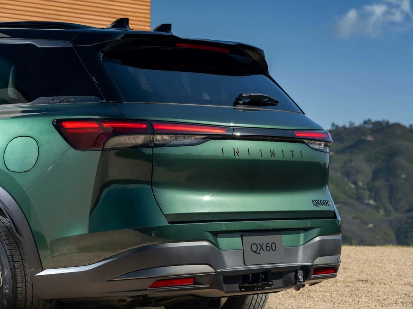 The Green And AUTOGRAPH Grade Back Profile Of The 2026 INFINITI QX60