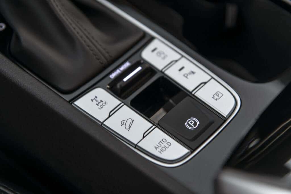Center controls for the 2025 Hyundai Tucson XRT
