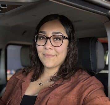 Lily  Zavala