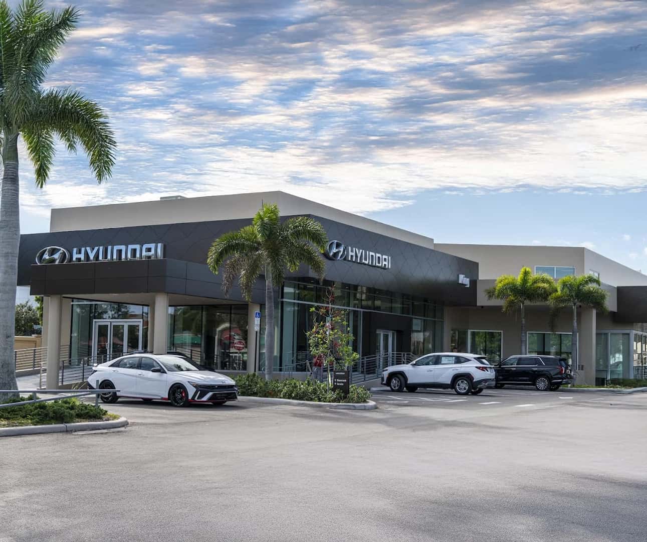 King Hyundai building facade