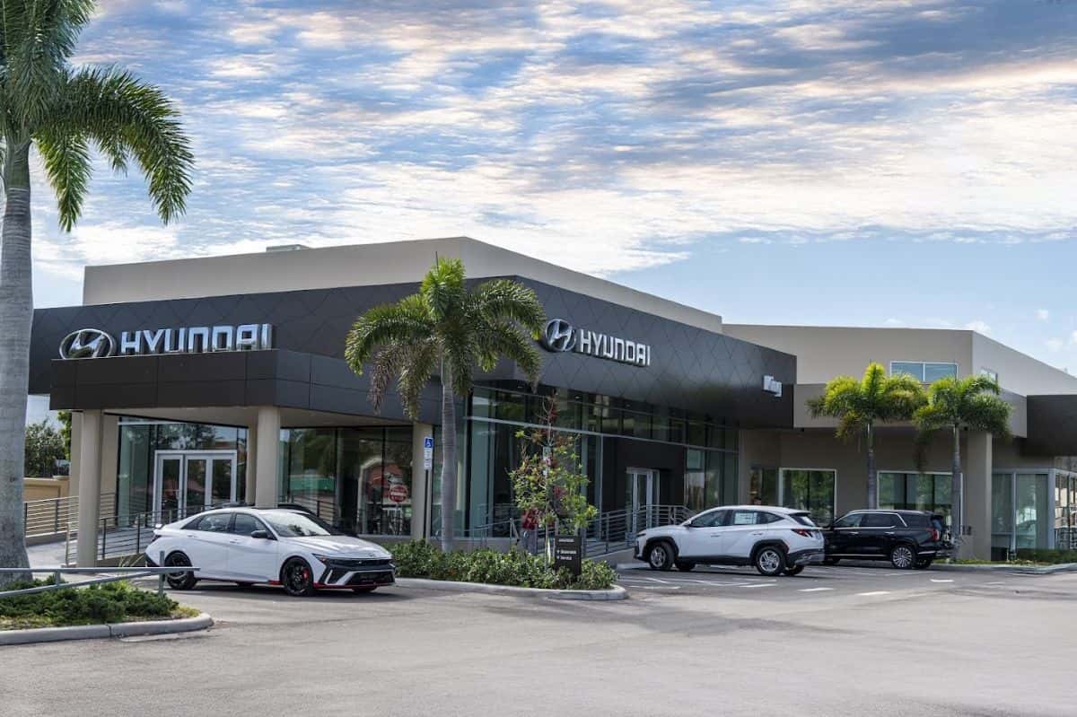 King Hyundai dealership exterior near Margate, FL