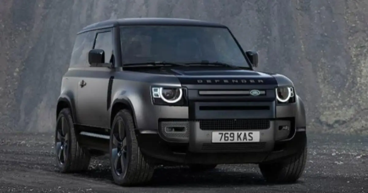 2023-land-rover-defender-vs-2022-ford-bronco-land-rover-denver