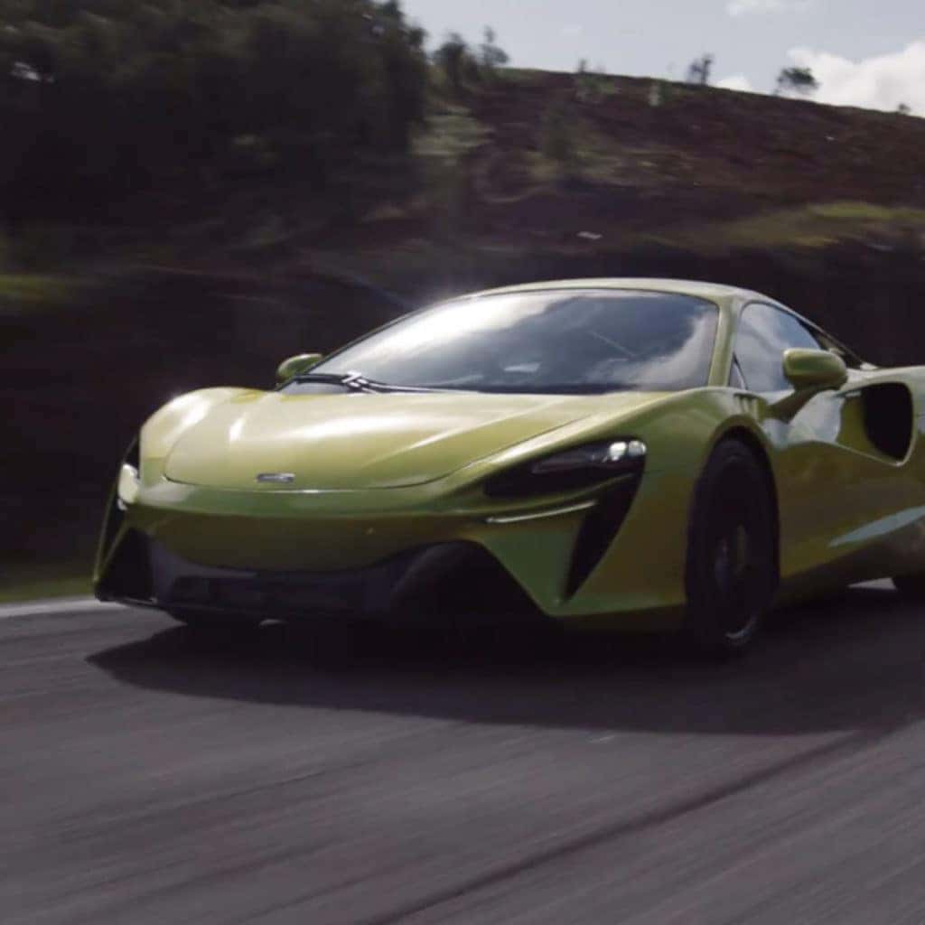2023 McLaren Artura
