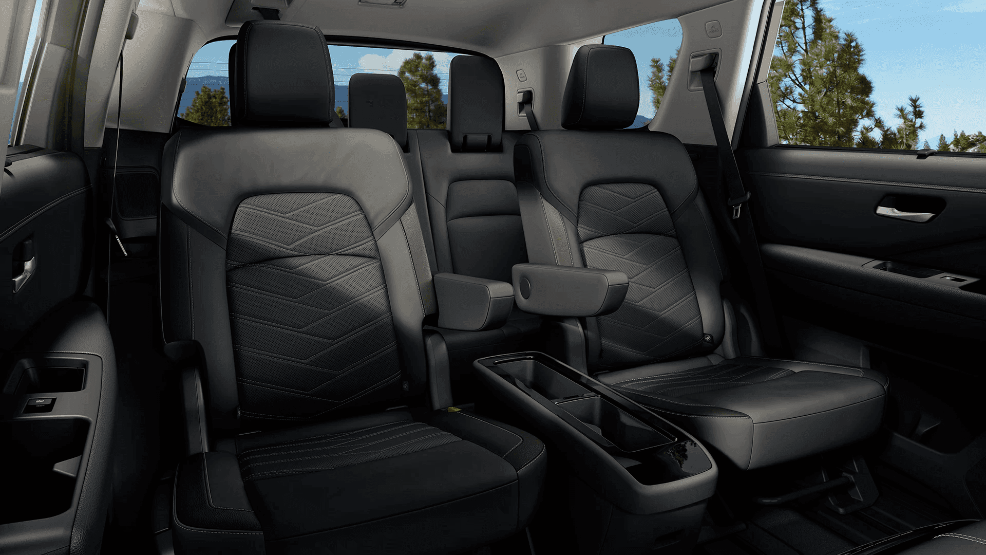 2023 Nissan Pathfinder second-row captain's chairs