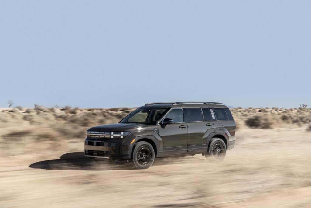 2024 Hyundai santa fe off-roading in the desert