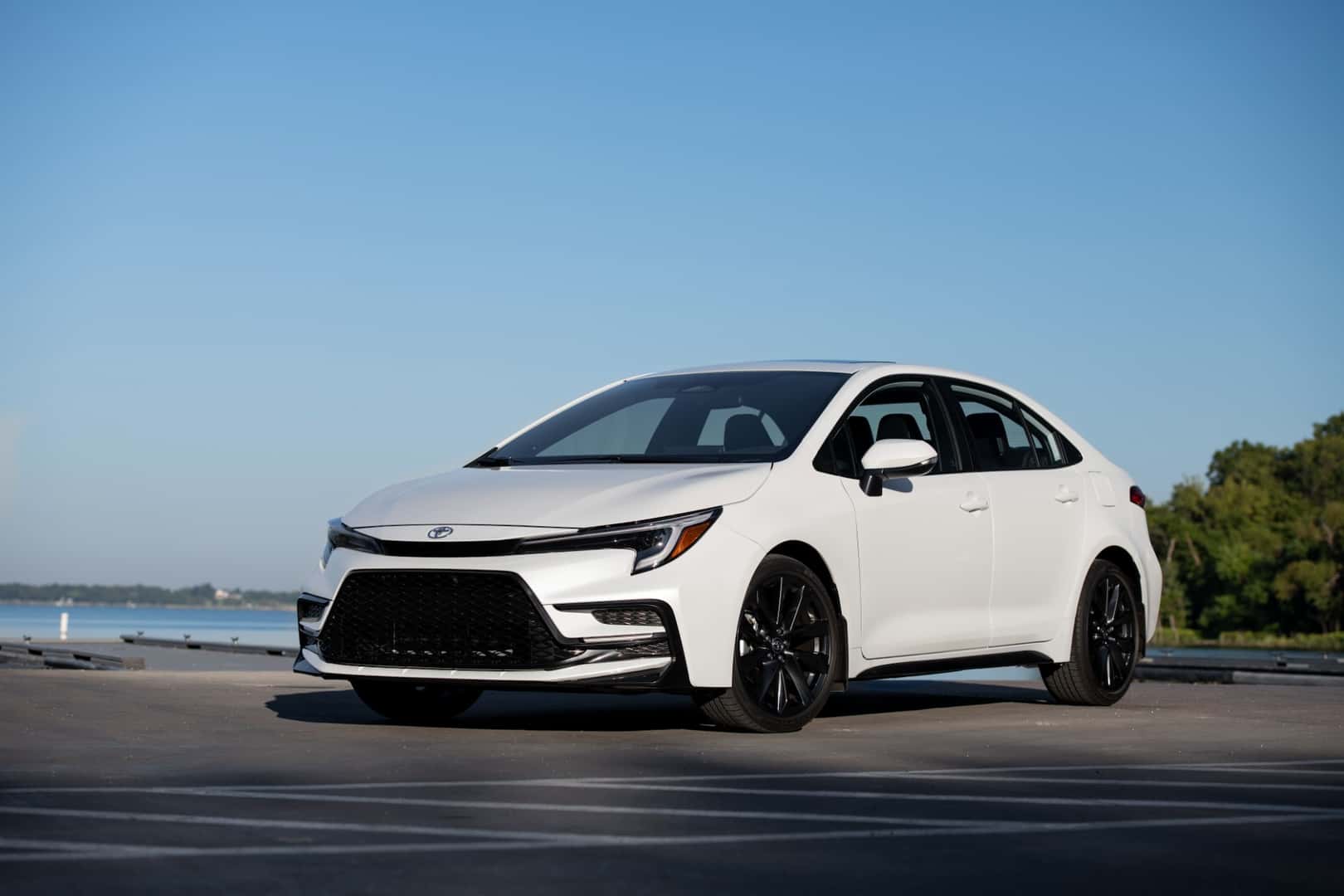 toyota corolla exterior