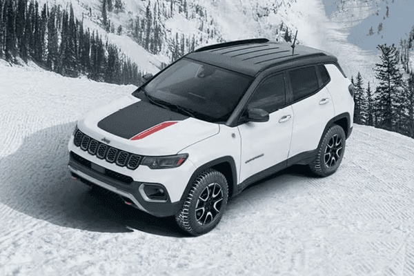 jeep compass in snowy mountain