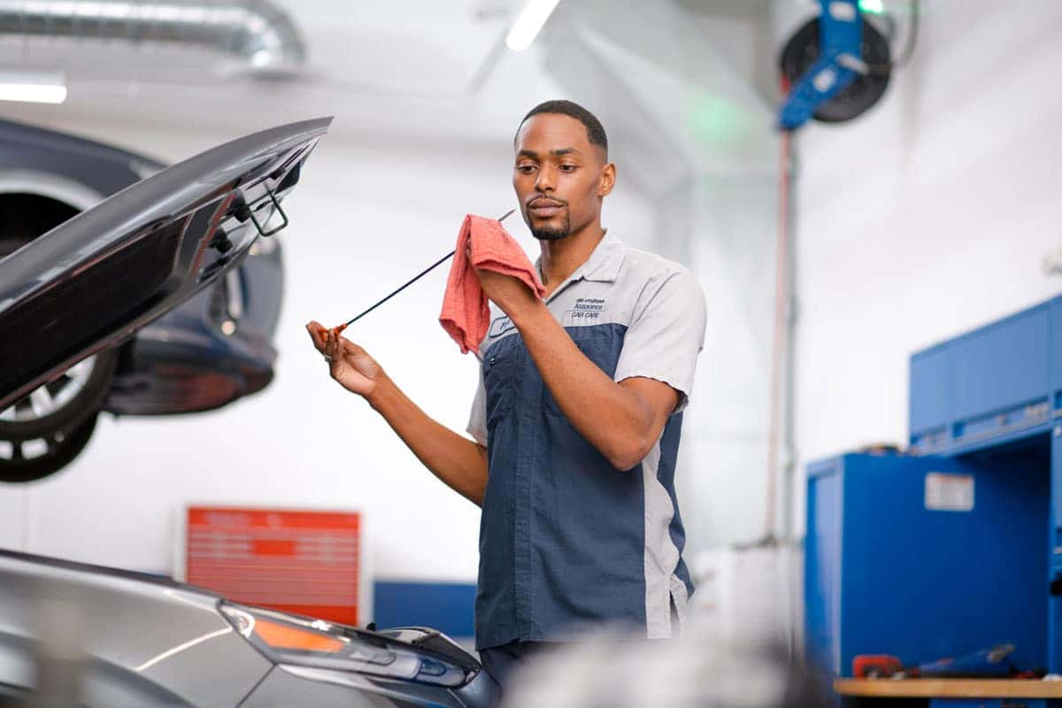Get Oil Changes When You Need Them in Omaha Woodhouse Hyundai of Omaha