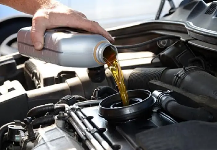 How a Hyundai Oil Change Improves Gas Mileage | Woodhouse Hyundai of Omaha